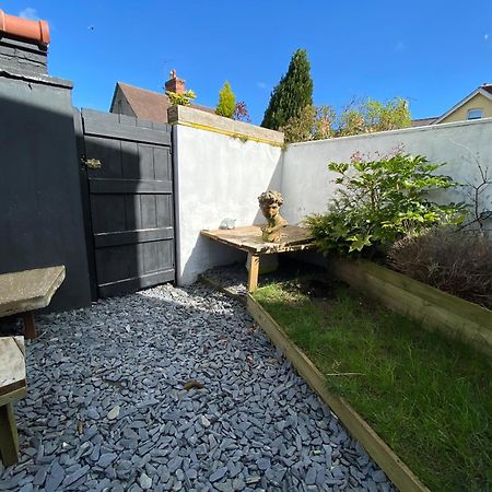 Fern Studio 1 Bedroom Apartment Llangollen Εξωτερικό φωτογραφία