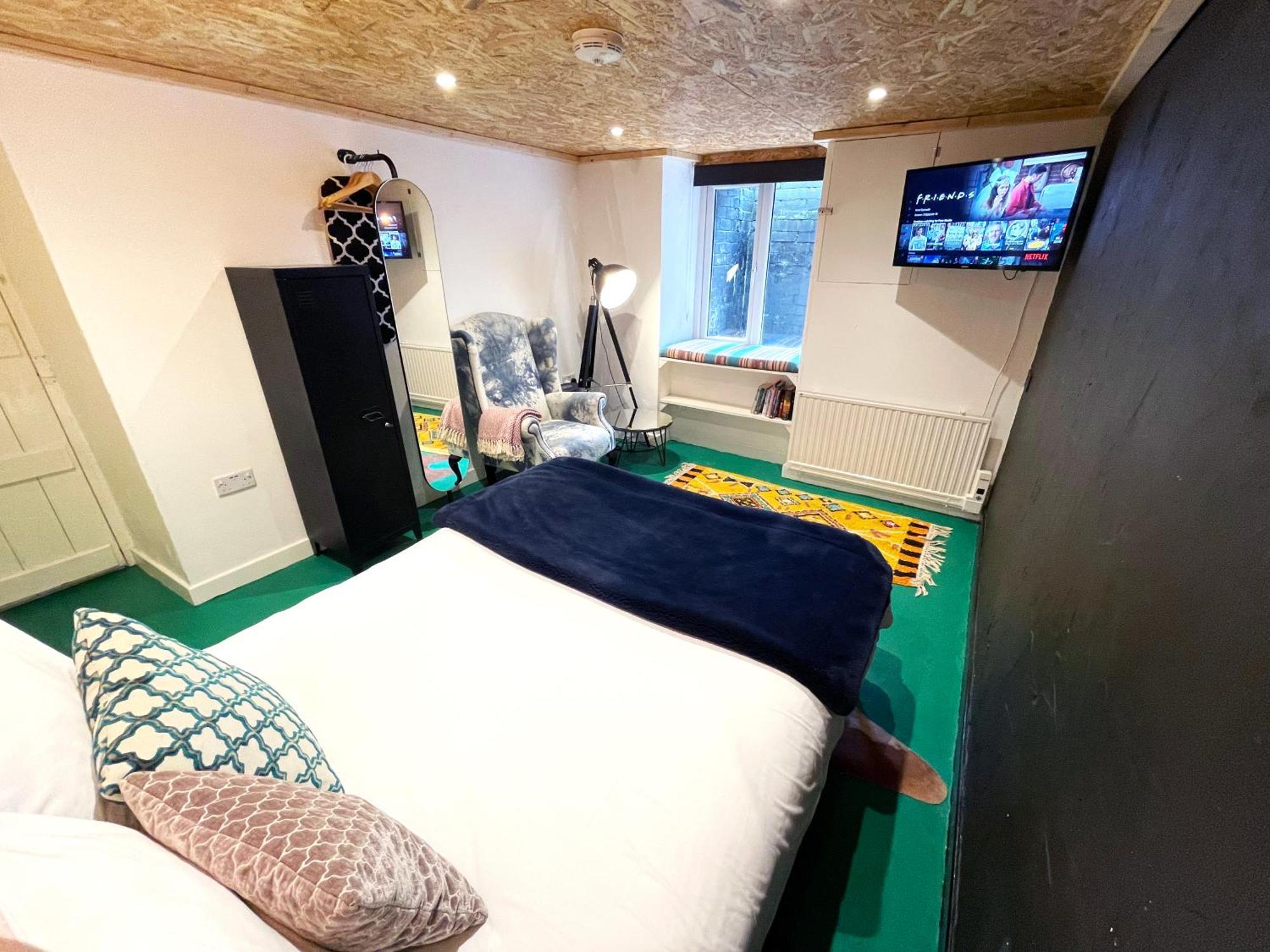 Fern Studio 1 Bedroom Apartment Llangollen Εξωτερικό φωτογραφία