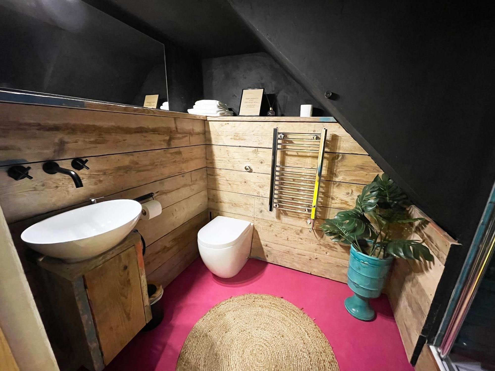 Fern Studio 1 Bedroom Apartment Llangollen Εξωτερικό φωτογραφία